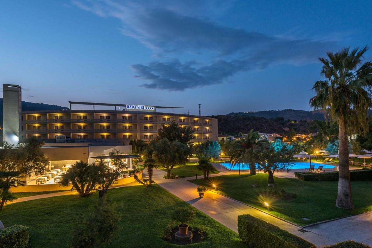 Rada Siri Hotel Montepaone Buitenkant foto