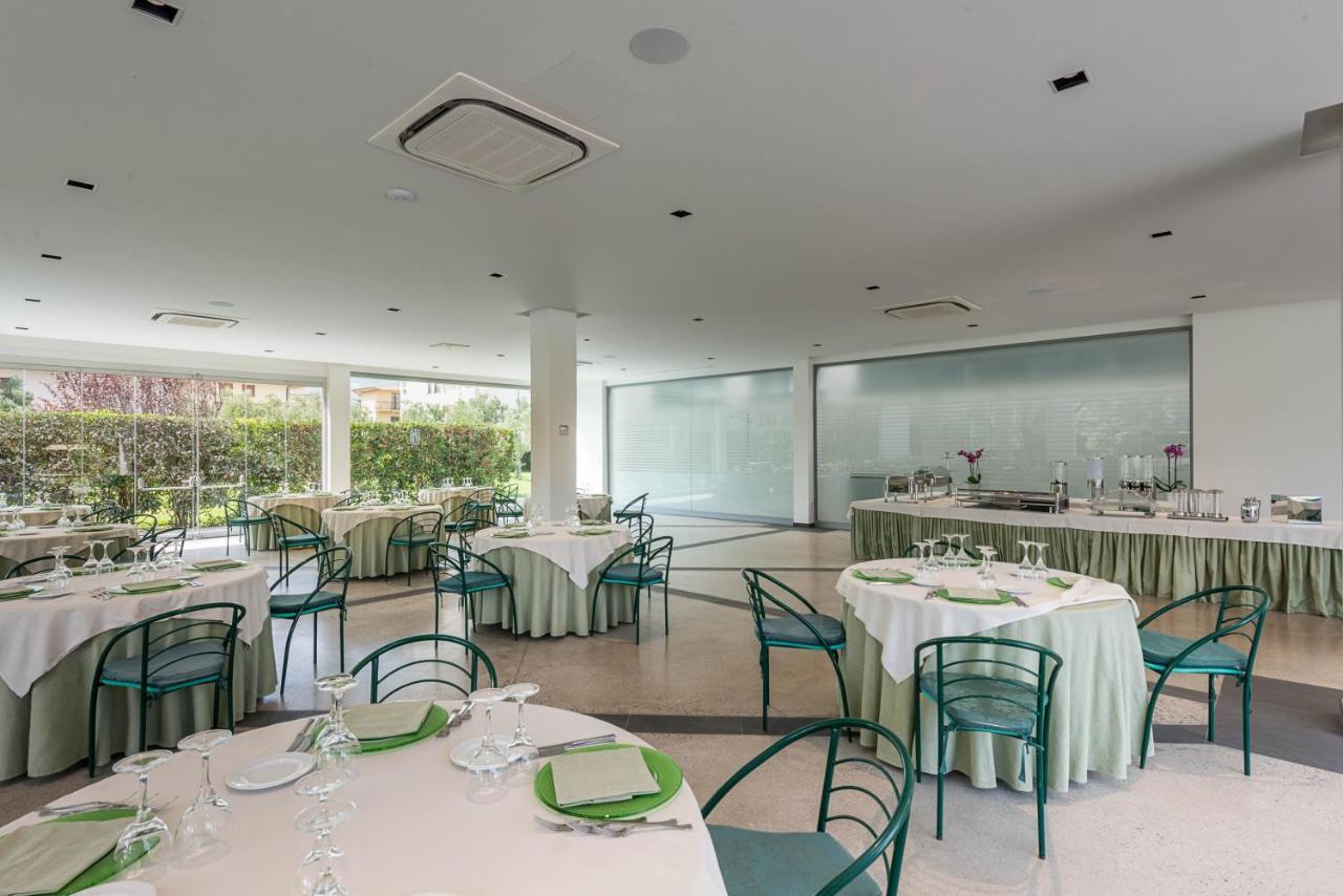 Rada Siri Hotel Montepaone Buitenkant foto