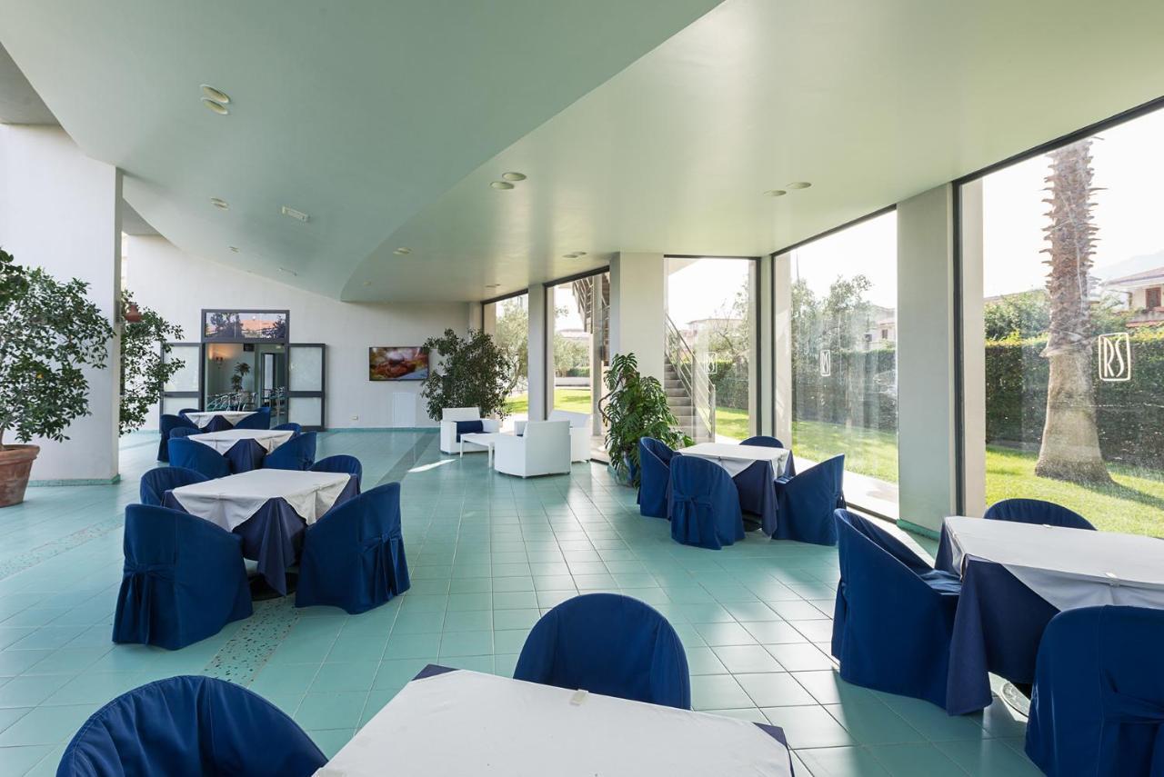 Rada Siri Hotel Montepaone Buitenkant foto