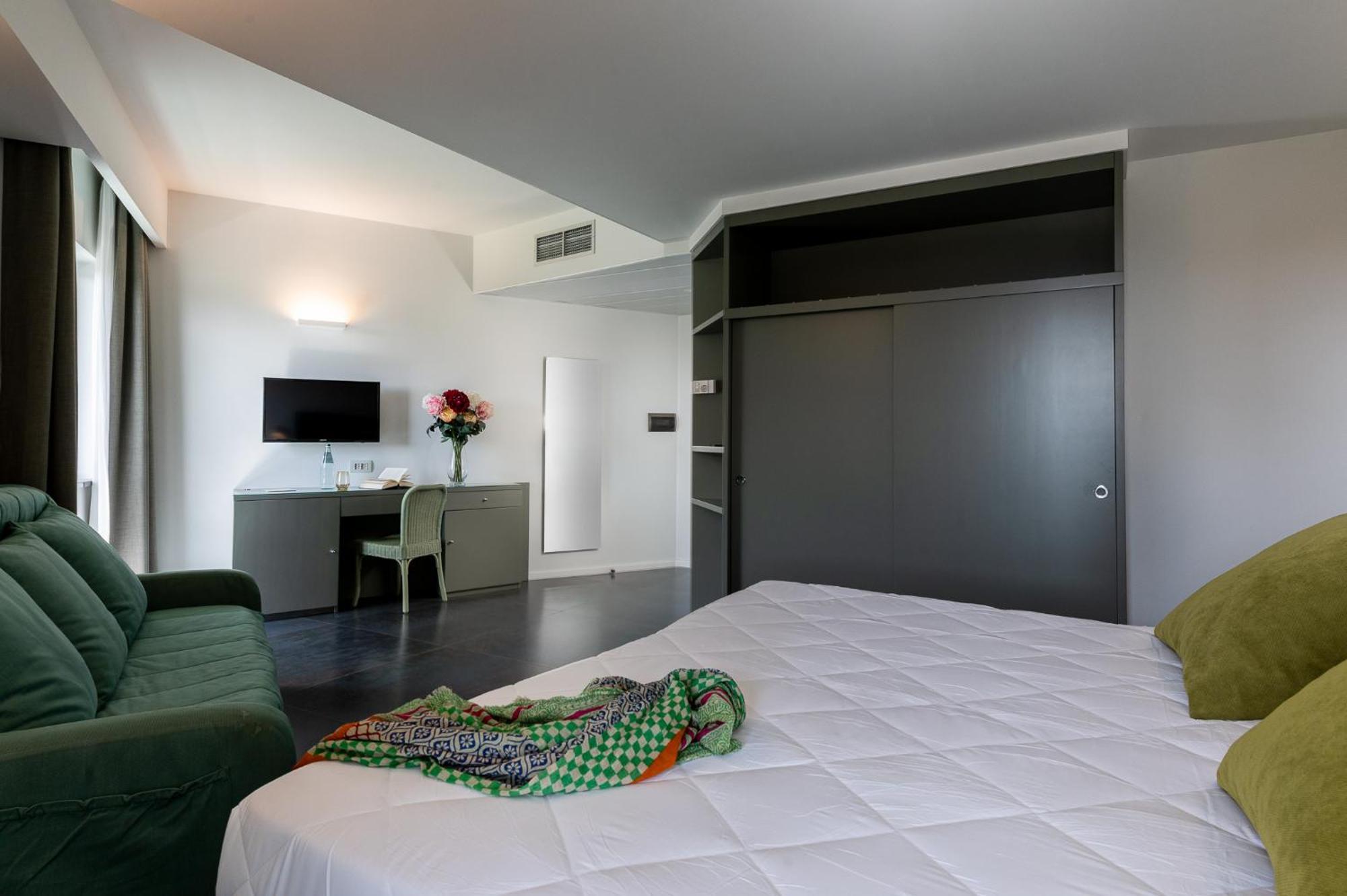 Rada Siri Hotel Montepaone Buitenkant foto